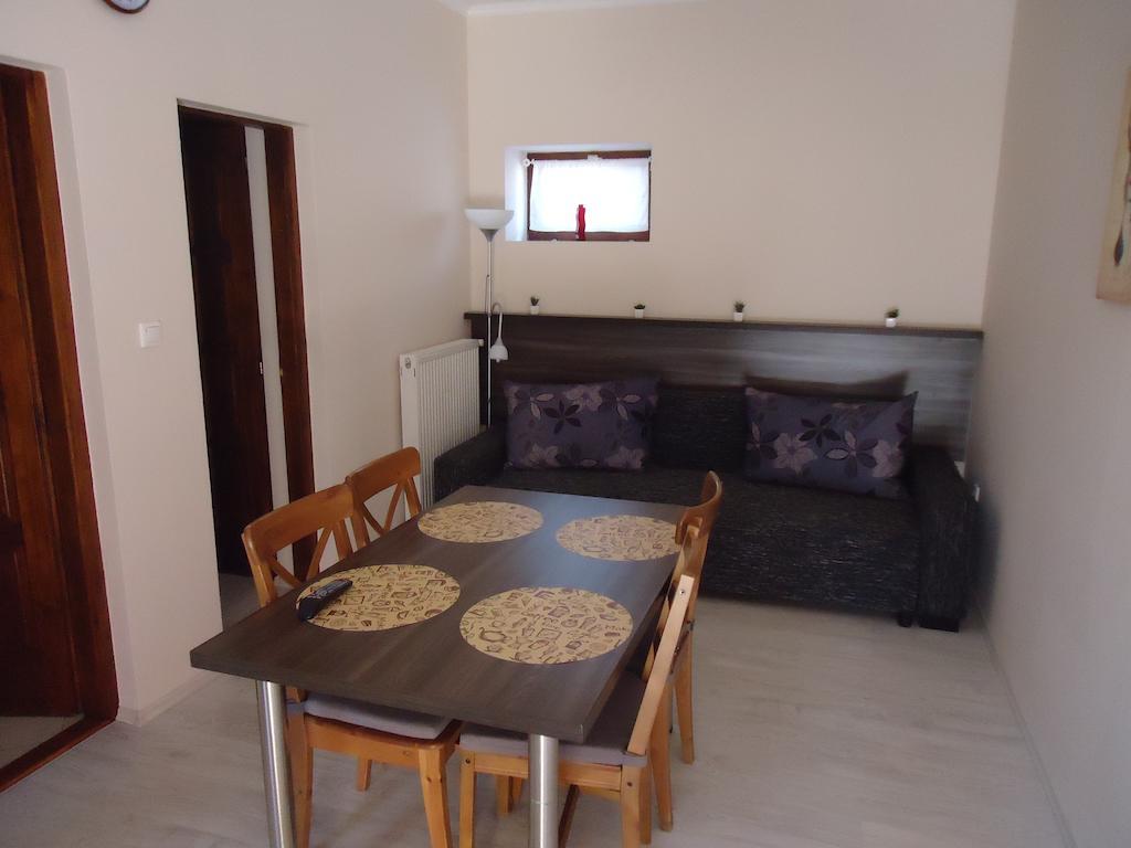 Apartment Partapartman